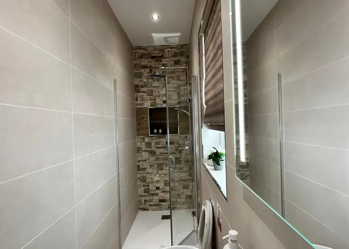 Tan-nanniet Two Bedroom *